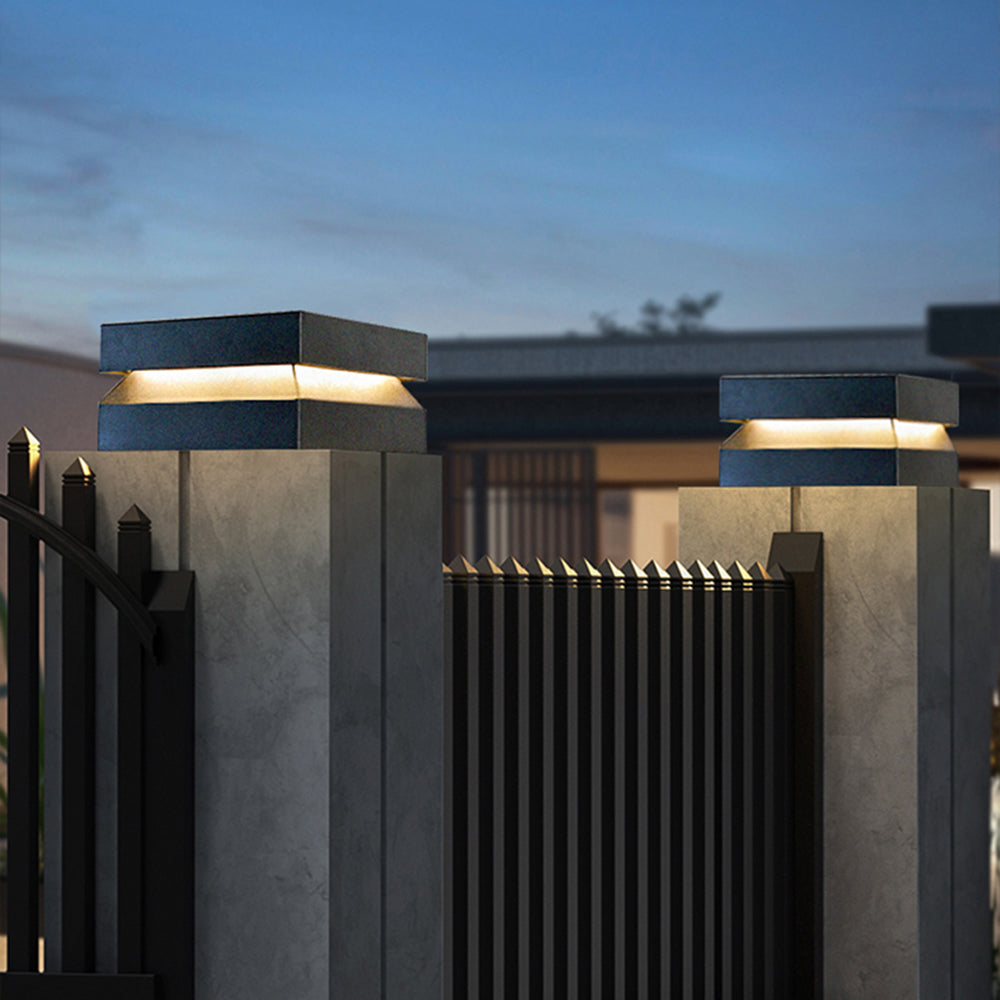 Luminária Externa Corvex Moderna Côncava Preta Solar