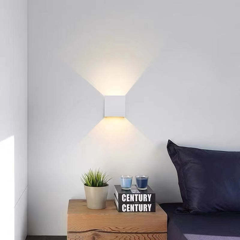 Arandela Externa Quadrada Moderna Ajustável LED Eronil