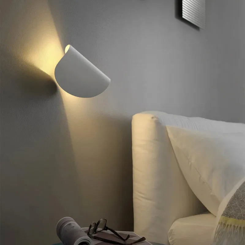 Candeeiro de Parede LED Kio para Leitura, Rotativo 360°, para Cabeceira e Sala de Estar