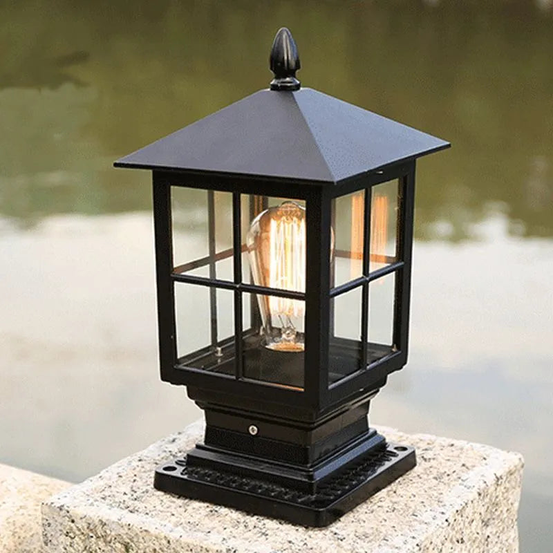 Arvico Poste de Luz LED Externo com Lanterna de Vidro Moderna