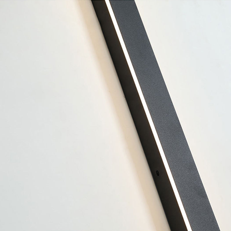 Arandela de Parede Linear Externa Zelvo