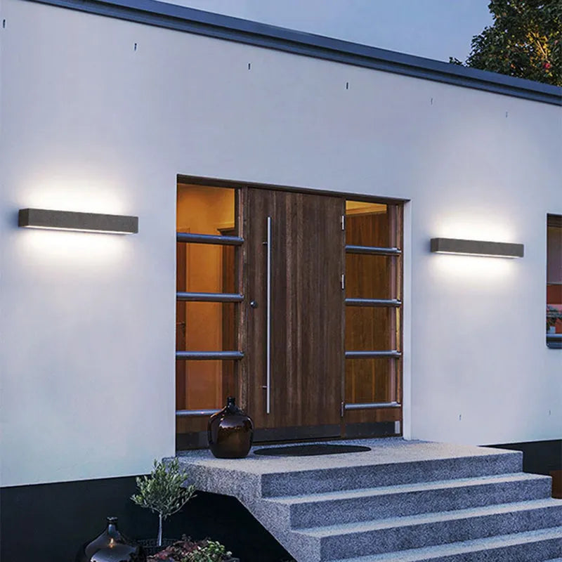 Luminária de Parede Externa LED Davel, Preto e Branco
