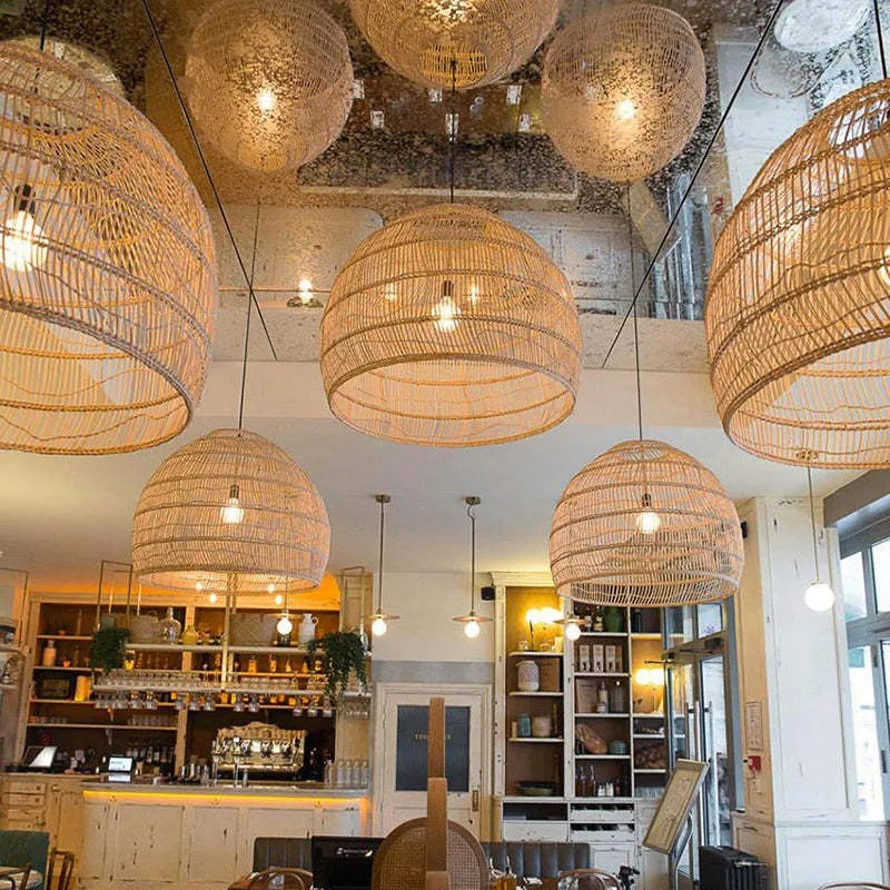 Luminária Pendente Lixi de Bambu e Rattan Feita à Mão