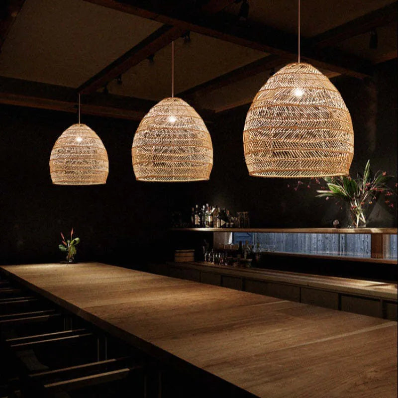Luminária Pendente Lixi de Bambu e Rattan Feita à Mão