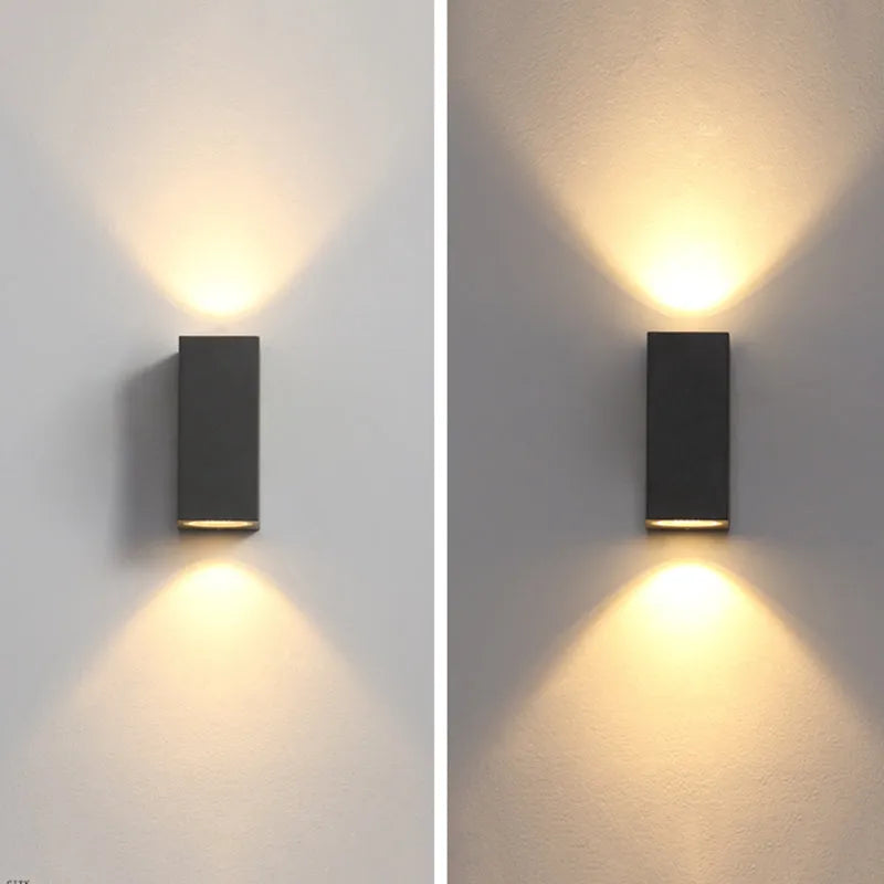 Luminária de Parede Externa Quadrada Minimalista Koraq, Preta