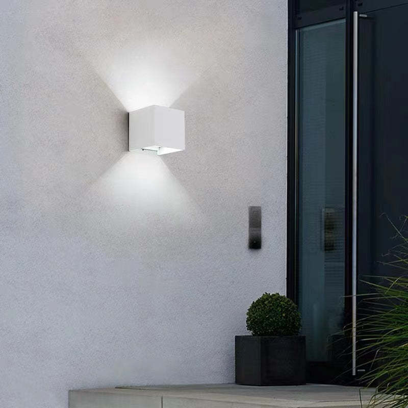 Arandela Externa Quadrada Moderna Ajustável LED Eronil