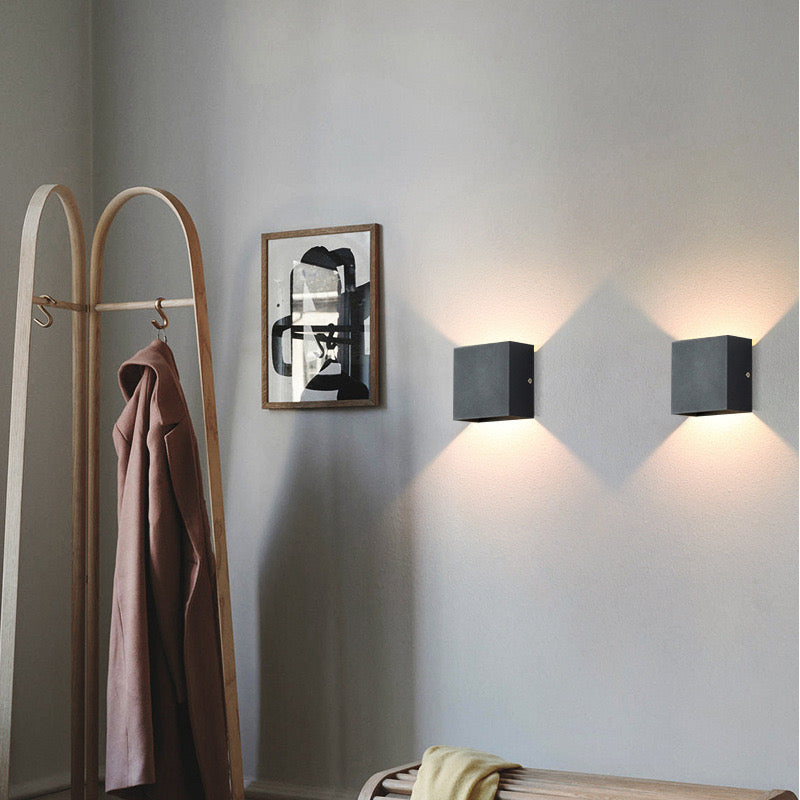Arandela Externa Quadrada Moderna Ajustável LED Eronil